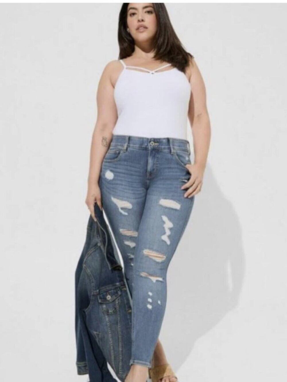 Torrid Bombshell Skinny Premium Stretch High Rise Destructed Jeans Size 24 NWT